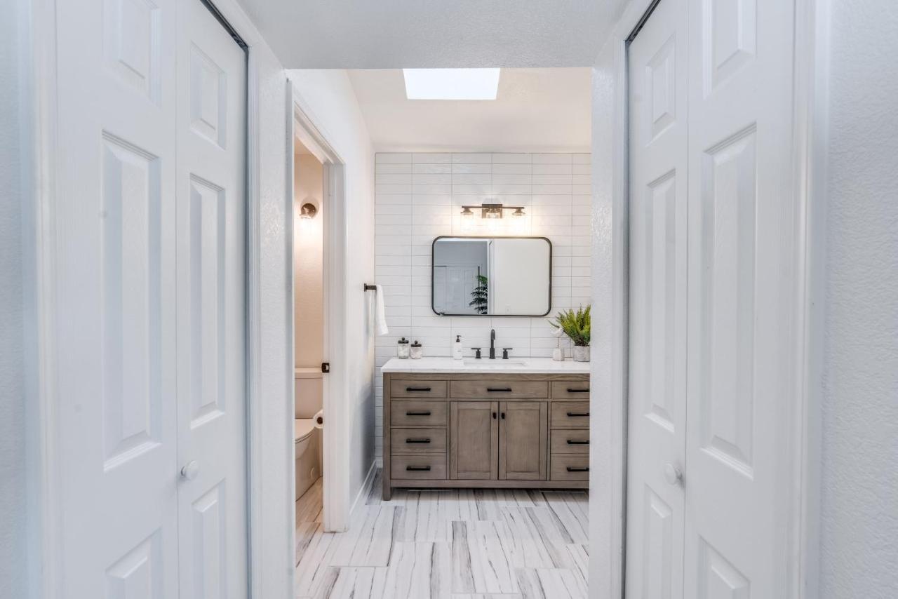 New! Modern • Family Friendly • The Desert Nest Sierra Vista Luaran gambar